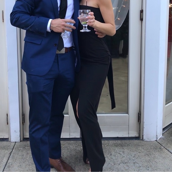 Lulus Dresses & Skirts - Black strapless Lulus evening dress